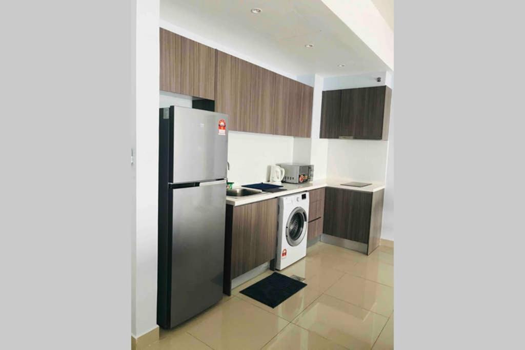 Hb1714 Amazing Studio Unit ,Cyberjaya,Lake View, Netflix, Wi-Fi, Parking, 3043 Apartment Exterior photo